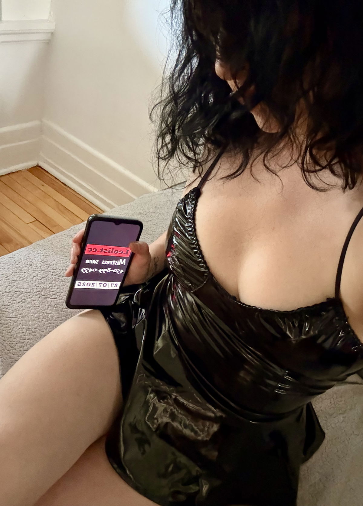 Mistress-Sara